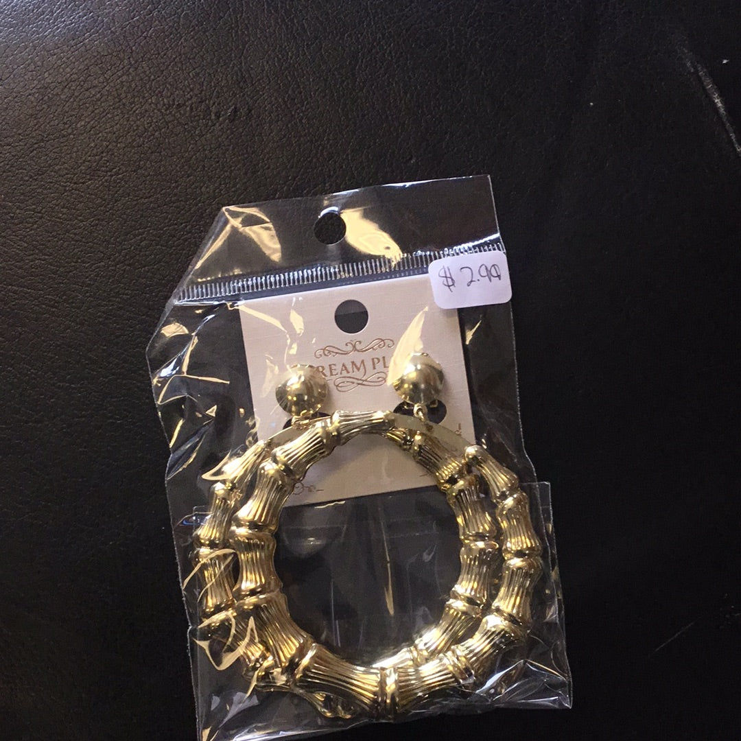Thick gold hoops - Tam's Natural Solutions